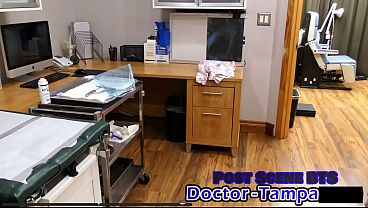Ginecologia relaxante com a gostosa selena sativa
