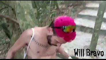 Transamos gostoso numa trilha abandonada e cheia de tesão